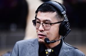 杨毅：篮球是各种的折返和急停 3千米是基础训练但对打球意义不大