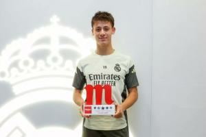 居莱尔获皇马月最佳:教练给予我信心很重要 下场比赛要全取三分