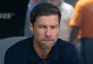 安帅:阿隆索带队的成绩已非常出色,我没法给他具体建议